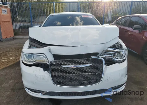 2019 Chrysler 300 Limited из США, поврежденный, VIN 2C3CCAEG1KH536264